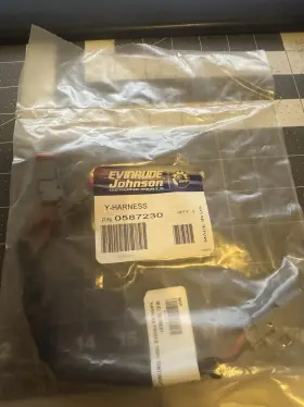 Brp 0587205 New Oem Evinrude Y-harness For Icon Touch And Digital Displays