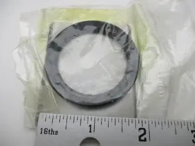 5030548 Brp Omc Evinrude Johnson Suzuki Outboard Steering Arm Oil Seal
