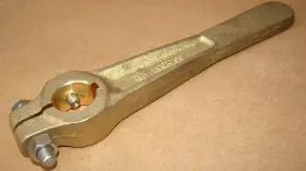 Ta100x700 Buck Algonquin Ta200x100 Standard Bronze Tiller Arm With Keyway For 1 Inch Shaft