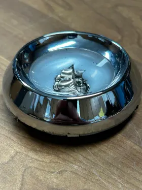 1551642 Chrysler Vintage Chrome Chris Craft Horn Center Cap #1551642 Sea Skiff 1551642 Chrysler Vintage Chrome Chris Craft Horn Center Cap #1551642 Sea Skiff
