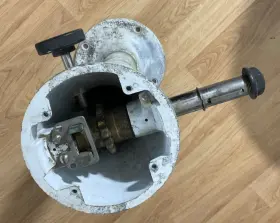 Edson C-100-c Steering Pedestal 27 Inch High. Part Good Brake. 1 Shaft. Binnacle