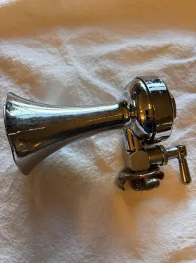 24730 Falcon Boat Air Horn 5in X 4in 24730 Falcon Boat Air Horn 5in X 4in