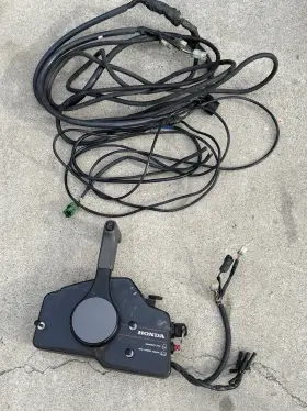 24800-zw5-621 Honda 24800-zw5-620 Side Mount Control Box With Main Harness And Trim 24800-zw5-621 Honda 24800-zw5-620 Side Mount Control Box With Main Harness And Trim