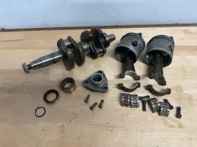 337918 Johnson 392621 335566 396576 1994 Evinrude Erc 25 Hp Pistons And Crankshaft