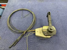 Mercury 827270a41 A51 3000 Classic Side Mount Boat Control Box With Cables