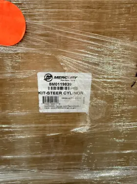 8m0119839 Mercury Steering Cylinder Assembly - Actuator Tvm /