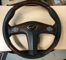 16899313 Sea Ray 14 Inch Steering Wheel Splined And Cover With Key Pads Used Has Some Damage 16899313 Sea Ray 14 Inch Steering Wheel Splined And Cover With Key Pads Used Has Some Damage