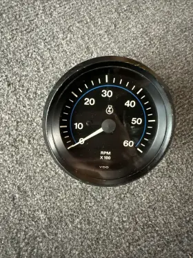 211015052a Vdo Tach 211 015 052a Outboard 6000 Rpm Tachometer Gauge