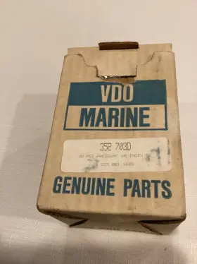 352-703d Vdo Blue Line Marine 2 Inch 12v 30 Psi Oil Pressure Gauge 352 703d New 352-703d Vdo Blue Line Marine 2 Inch 12v 30 Psi Oil Pressure Gauge 352 703d New