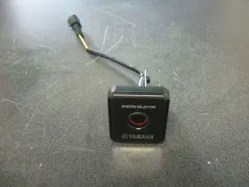 Yamaha 6x6-82570-b0-00 Outboard Station Selector Switch Bin0160