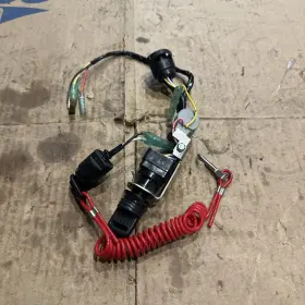 704-82570-02-00 Yamaha Outboard Main Key Switch Assy
