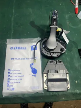 Yamaha Outboards 6x9-48206-03-00 Boat Remote Control 6x9-48206-20-00 Main Station Flush. 666-sd4