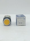 Idec ABD110NY Yellow Push Button Switch Control Unit Panel Mount New Fast Ship. Price: $88.80.